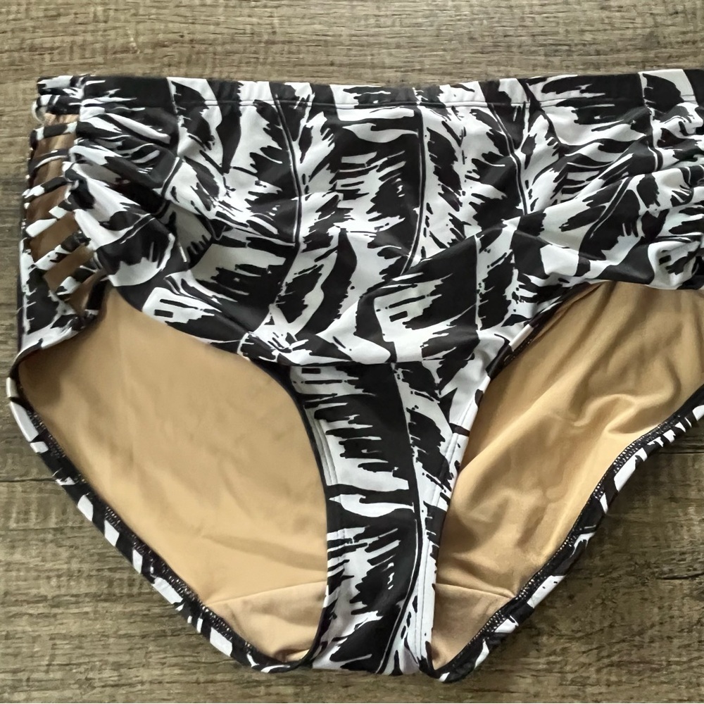 Lane BRYANT SWIM PALM LEAVES STRAPPY UNDERWIRE BIKINI TOP/BOTTOM SZ 44DD/16 - Picture 3 of 13